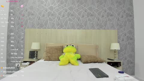 Emili Lenus online show from January 25, 5:30 pm