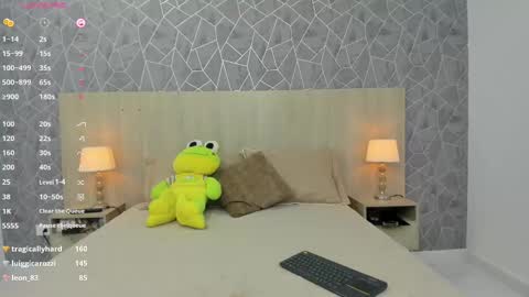 Emili Lenus online show from February 22, 2:30 pm