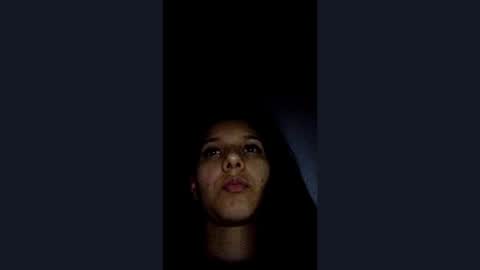 Snapshot of emili_riders chatting on January 6, 4:15 am emili riders online show from January 6, 4:15 am