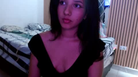 Snapshot of emili_riders chatting on March 6, 3:13 pm emili riders online show from March 6, 3:13 pm