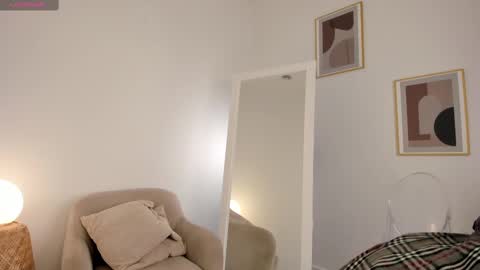 emilia_dream online show from February 18, 9:53 pm