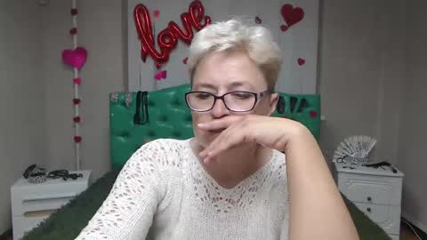 EmiliaGree online show from September 26, 6:45 pm