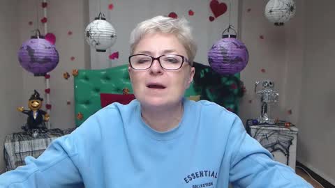 EmiliaGree online show from October 24, 5:48 am