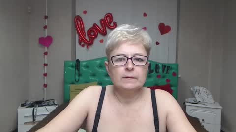 Snapshot of emiliagree chatting on January 31, 8:18 pm EmiliaGree online show from January 31, 8:18 pm