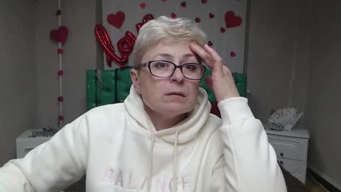 Snapshot of emiliagree chatting on February 5, 8:35 pm EmiliaGree online show from February 5, 8:35 pm