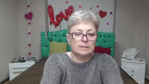 Snapshot of emiliagree chatting on March 20, 6:46 pm EmiliaGree online show from March 20, 6:46 pm