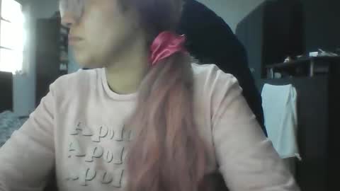 emiliahoney online show from January 10, 1:02 pm