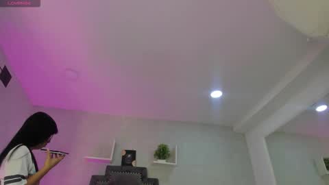 EmiliaRose online show from November 17, 8:36 pm