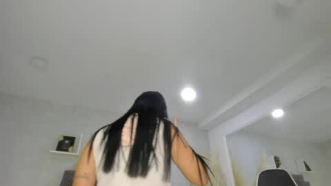 EmiliaRose online show from April 7, 11:04 pm