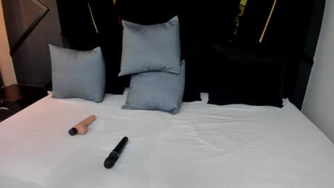 Emillie online show from December 30, 5:13 pm