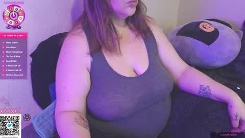 Snapshot of emiliefoxx chatting on December 1, 4:51 pm emilie foxx online show from December 1, 4:51 pm