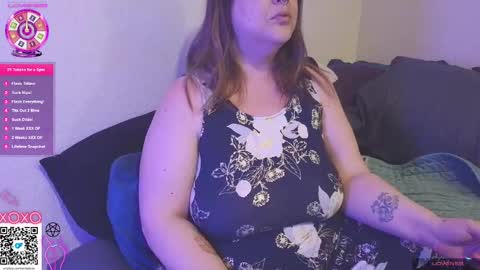 Snapshot of emiliefoxx chatting on December 7, 7:10 pm emilie foxx online show from December 7, 7:10 pm