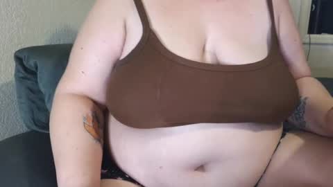 Snapshot of emiliefoxx chatting on September 24, 3:26 pm emilie foxx online show from September 24, 3:26 pm