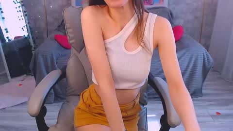 Emily online show from March 31, 6:36 am