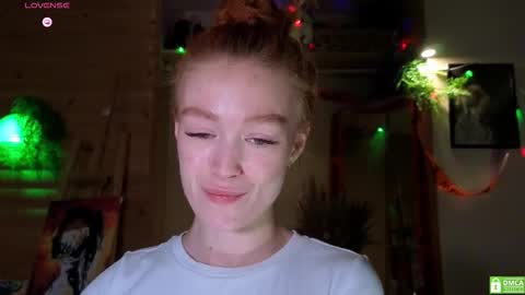 Emi  online show from November 9, 6:06 pm