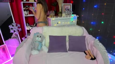 Emiliya online show from December 28, 1:29 am