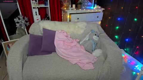 Emiliya online show from January 7, 1:17 am