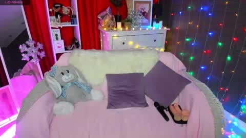 Emiliya online show from January 8, 4:02 am