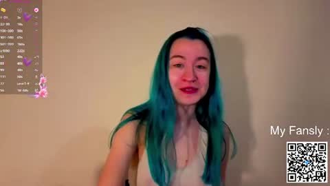 Snapshot of emilly_20 chatting on June 13, 9:35 pm Emily online show from June 13, 9:35 pm