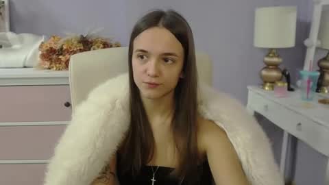 Emilly online show from February 4, 7:47 am