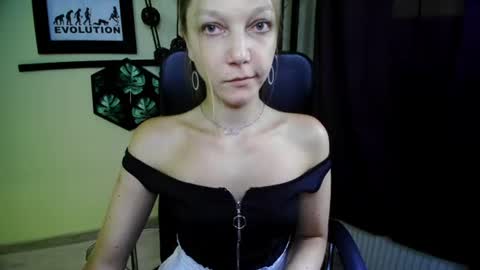 Emilly online show from July 15, 12:21 pm