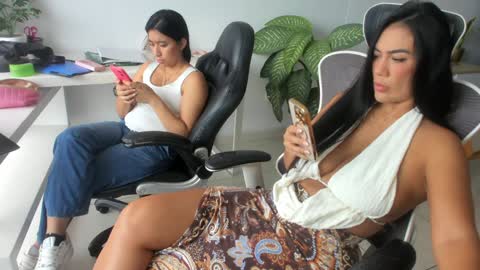 Emilly  online show from March 24, 3:17 pm