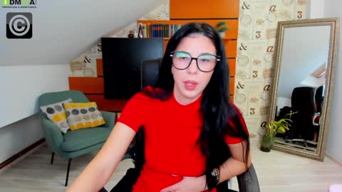 EmillyTaylor online show from January 20, 7:25 am