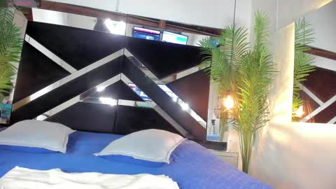 Emily  online show from February 22, 11:02 am