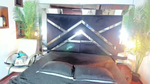 Emily  online show from September 10, 12:05 pm