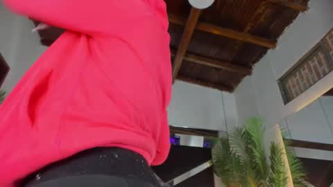 Emily  online show from November 18, 10:52 am