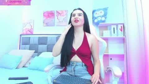 emily9__ online show from April 2, 7:55 pm