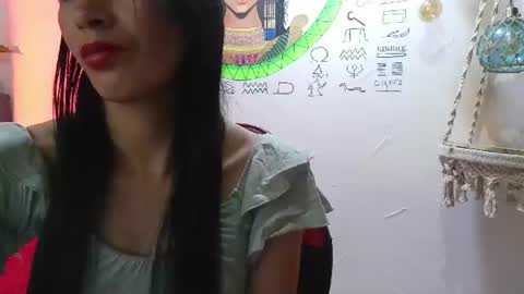 Snapshot of emily___rouse chatting on July 5, 8:27 pm emily___rouse online show from July 5, 8:27 pm
