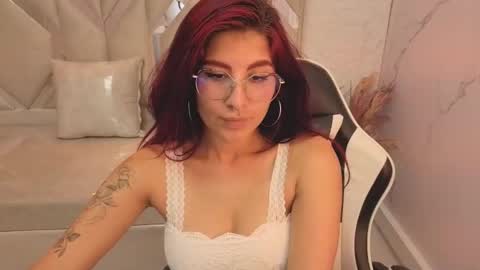 Snapshot of emily__tp chatting on February 16, 2:02 pm Emily tp 700am - 1400pm online show from February 16, 2:02 pm