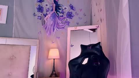 emily_castillo1_ online show from March 25, 5:24 am