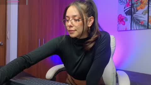 Emily online show from February 18, 5:14 am