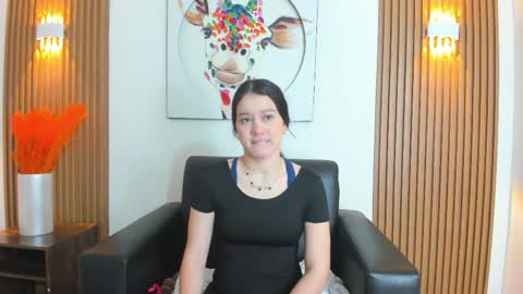 emily_frostt online show from April 10, 11:37 am