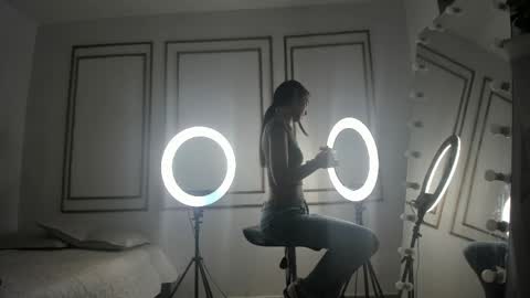 emily_gaviria1 online show from April 7, 12:16 pm