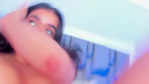 Emi  online show from February 18, 8:14 pm