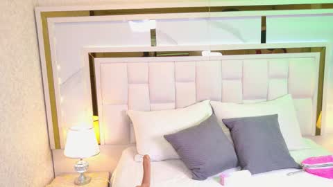 Snapshot of emily_greco chatting on January 14, 7:08 pm emily_greco online show from January 14, 7:08 pm