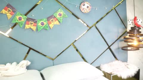 emily_greco online show from June 25, 11:37 am