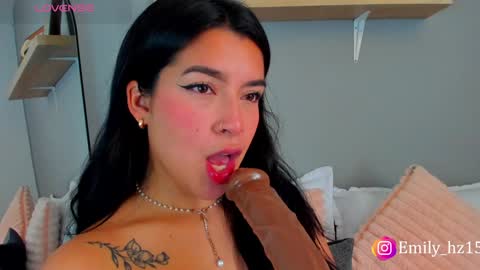 Snapshot of emily_haze chatting on December 11, 2:00 pm Emily online show from December 11, 2:00 pm