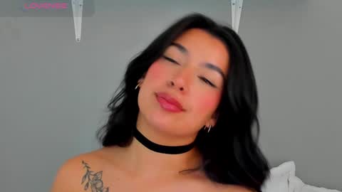 Snapshot of emily_haze chatting on January 14, 5:12 pm Emily online show from January 14, 5:12 pm