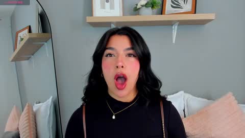 Snapshot of emily_haze chatting on January 15, 4:21 pm Emily online show from January 15, 4:21 pm