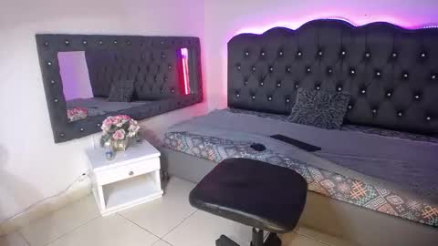 Emily online show from January 8, 3:31 am