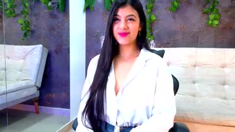 Emily online show from November 7, 11:21 am