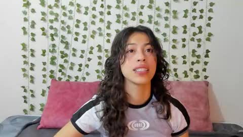 emily online show from December 22, 12:02 pm