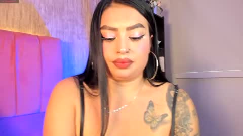 Emily  online show from May 28, 7:33 pm
