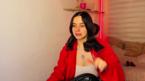 emily_lindey online show from November 11, 3:17 am