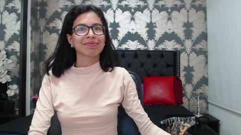 Emily online show from January 25, 4:13 pm