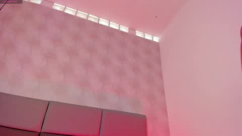 Snapshot of emily_luve chatting on June 5, 8:03 pm emily_luve online show from June 5, 8:03 pm